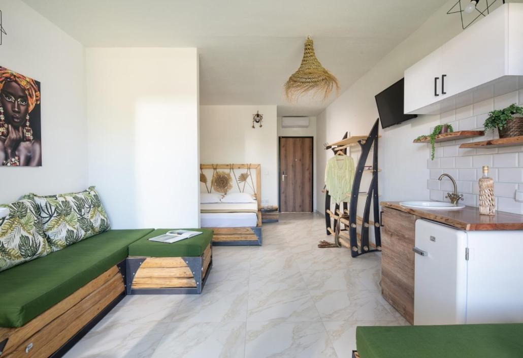 Simon King Apartment Vourvourou Exterior photo